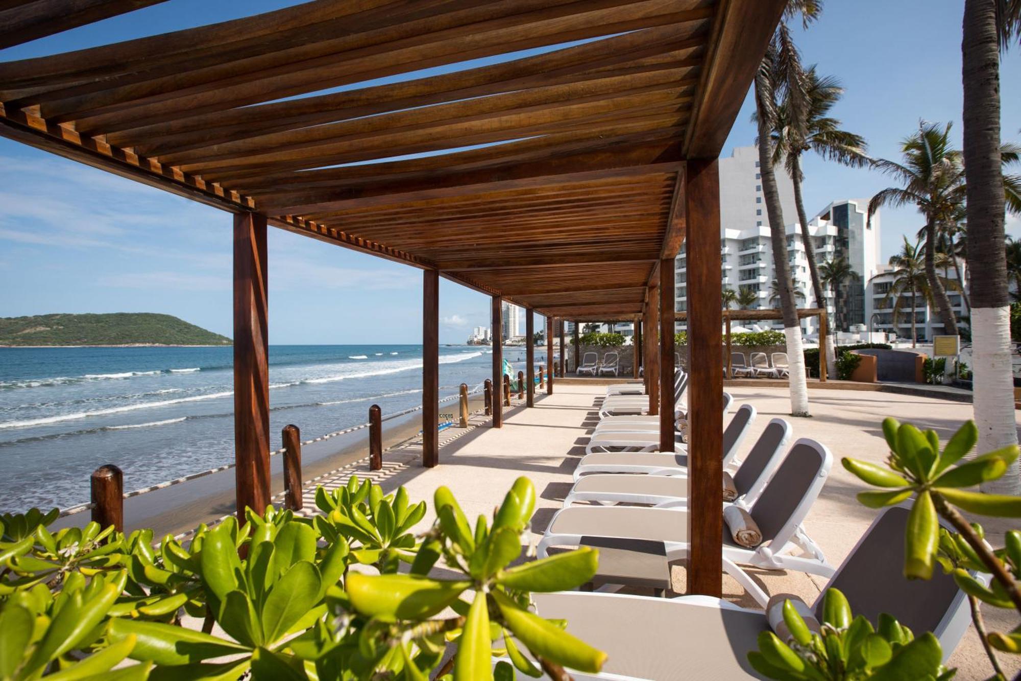 Costa De Oro Beach Hotel Mazatlán Εξωτερικό φωτογραφία